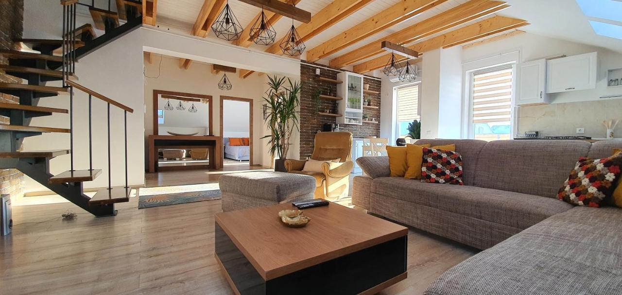 Hoobee Home & Rooftop Terrace Targu Mures Ngoại thất bức ảnh