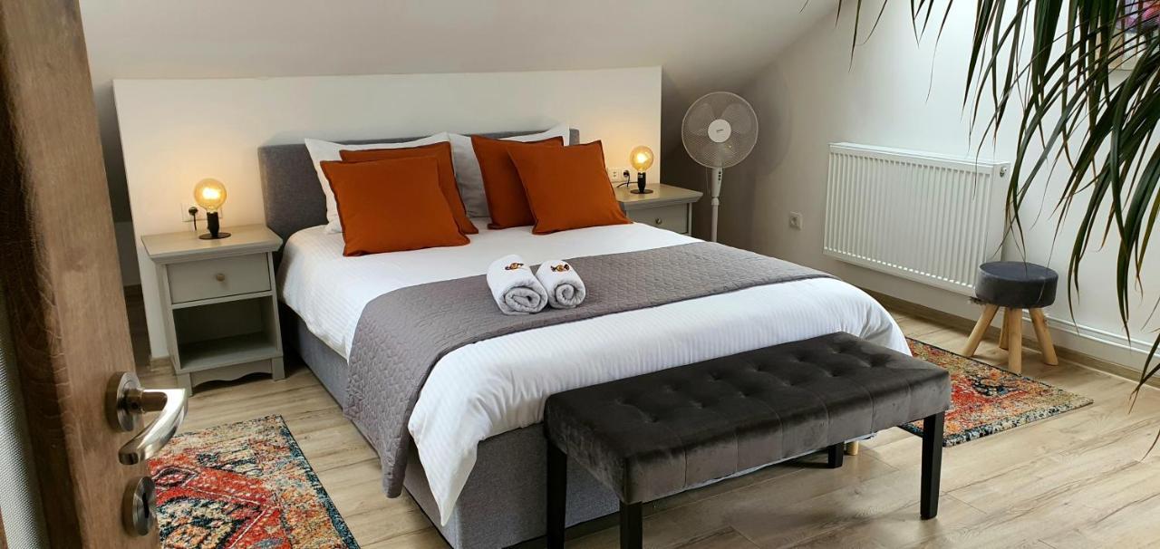 Hoobee Home & Rooftop Terrace Targu Mures Ngoại thất bức ảnh