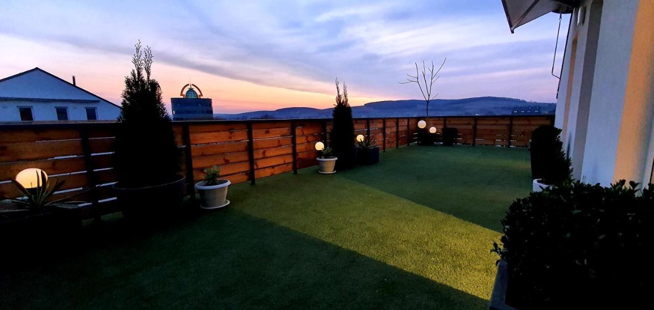 Hoobee Home & Rooftop Terrace Targu Mures Ngoại thất bức ảnh